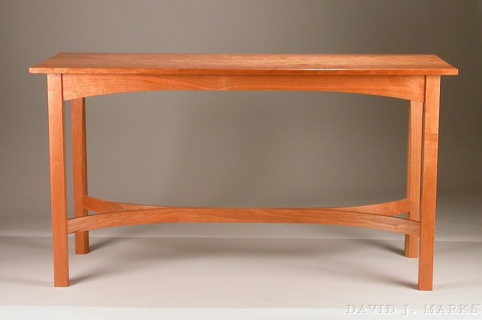 WoodWorks Episode 404 Cherry Sofa Table.